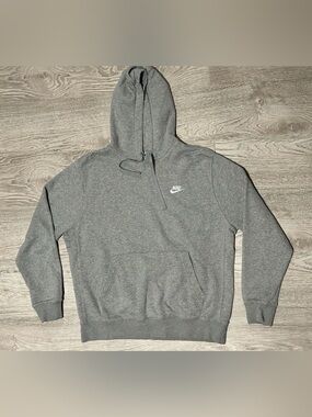 Nike Men's Heather Gray Pullover Hoodie with White Logo